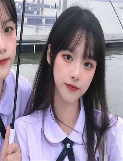 老师你的奶好大摸起来好_忘记擦黑板被老师C了一节课_光棍影院y_y_g_g_1111